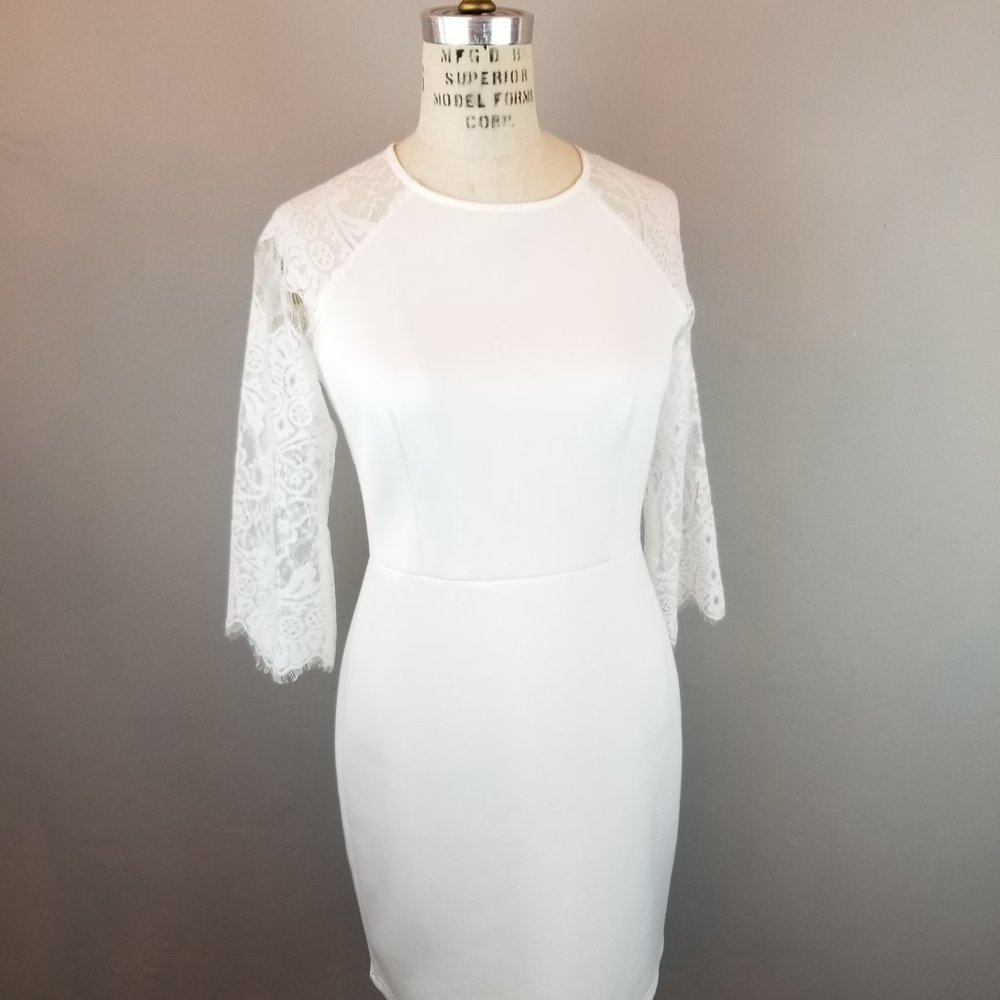 Mantos Eternity Fitted White Wiggle Dress w/Eyelash Lace Sleeves Size 6 NEW